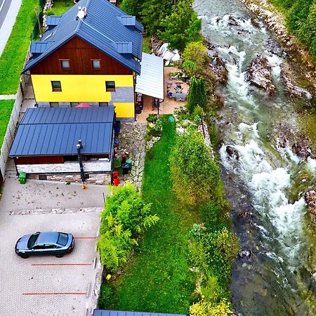 Apartmany Nad Rekou Svoboda nad Úpou المظهر الخارجي الصورة